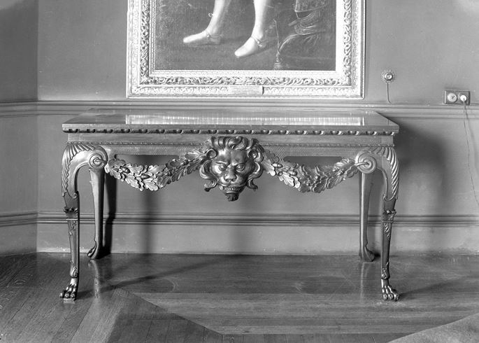 A Fine George II Period Irish Mahogany Side Table | MasterArt